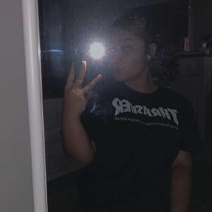 Meet your Posher, Lana